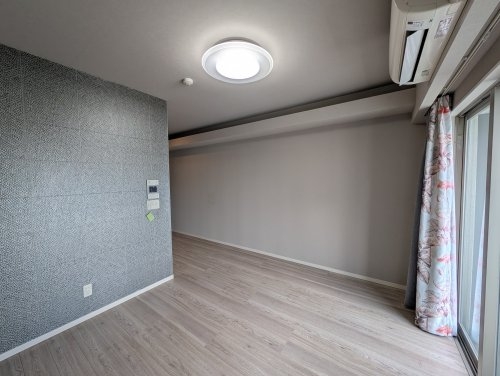 ワイズグレイスシティ久茂地 502号室